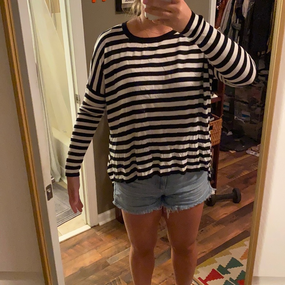 H&M black and white thin sweater